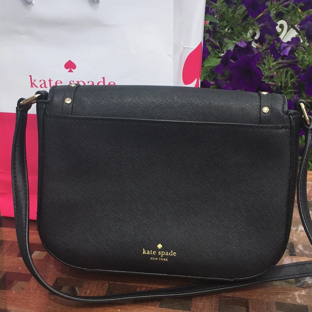 LIKE NEW KATE SPADE CROSSBODY - Picture 4 of 15